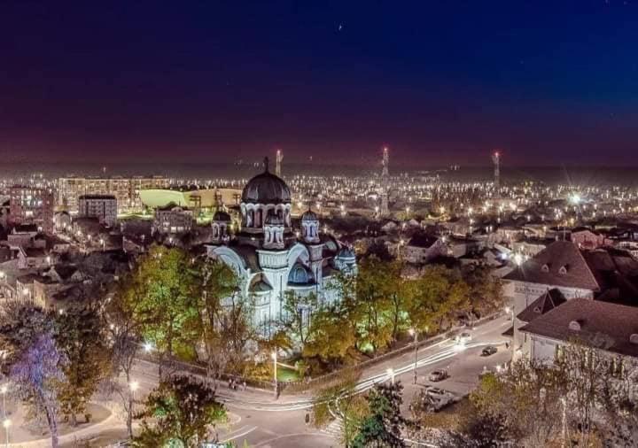 Vintage Apartament Ultracentral Craiova Dış mekan fotoğraf